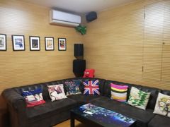 -小草屋轰趴馆别墅派对新场团建家庭聚会