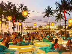 -FINNS Beach Club
