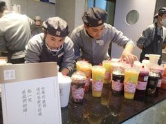 -奈雪的茶(亨特国际广场店)