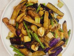 -鑫巴蜀小镇 · 水煮鱼专研店(玉桥店)