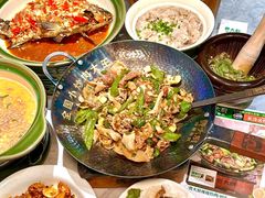 -费大厨辣椒炒肉(高铁吾悦广场店)