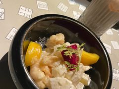 -穹六人间 people 6(岳阳路店)
