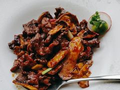 -彩云天云南餐厅