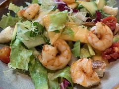 柠檬汁拌扒鲜虾牛油果沙拉-G+KITCHEN(龙湖狮山天街店)