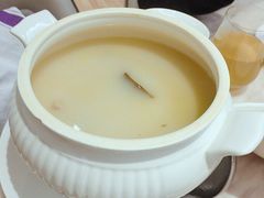 每日炖汤-香港百合居(LCM置汇旭辉广场店)