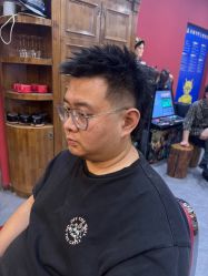 -贝勒爷专业男发