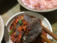 -渝嘴小老弟老火锅(华新村店)