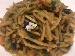 -哈啾嗨·新概念蒙餐(红星新城店)