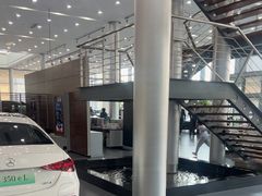 -天津波士信达奔驰4S店(卫津南路店)