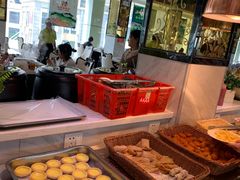 -李氏圣鲸大型自助餐