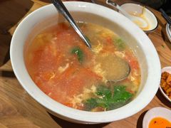 -帅巴人舅母子腊蹄民俗村