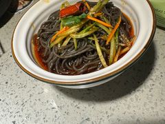 酸辣蕨根粉-鸣记脆皮烤鱼(山姆店)