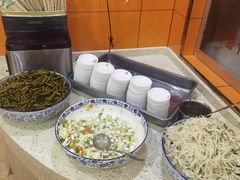 -闫家驴肉老店(华电一校店)