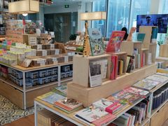 -猫的天空之城概念书店(北戴河蔚蓝海岸店)