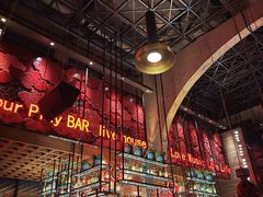 -FOUR PLAY BAR