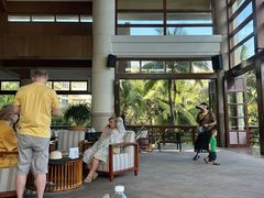 -亚龙湾喜来登·美景台大堂吧