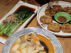 -月亮眼花园餐厅书吧酒吧