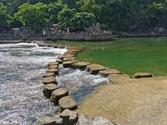 -野山舂·贵州现舂酸汤火锅(鸿通城店)