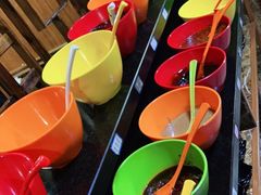 -果松木炭酸菜铜火锅·外婆参鸡汤