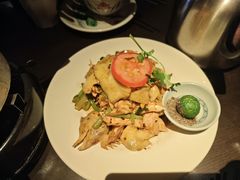 -大头虾越式风味餐厅(光明广场店)