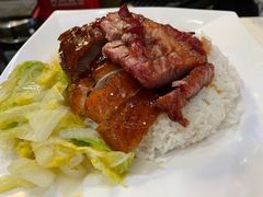 叉烧烧鸭双拼饭-香港新发烧腊茶餐厅(书城店)
