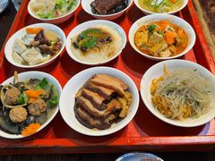 -蓝田九大碗民俗食府(蓝田店)
