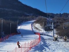 -鳌山滑雪度假区