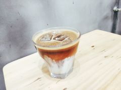 拿铁配燕麦奶-无牌咖啡&酒馆
