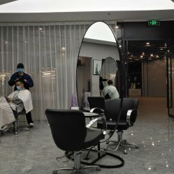 -变画·发型STUDIO