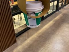 -星巴克(上海虹桥新天地二店)