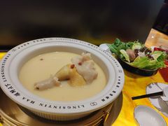 领鲜花胶鸡汤-领鲜天下·焗海鲜·花胶鸡(天目里店)