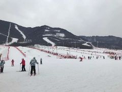 -鳌山滑雪度假区