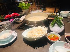 -捞王锅物料理(上海世茂广场店)