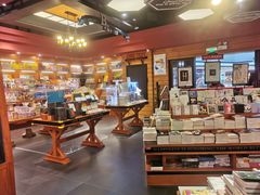 -西西弗书店&矢量咖啡(静安大悦城店)