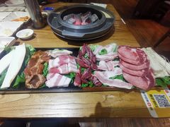 -紫霞门韩国料理烤肉(深南东路店)