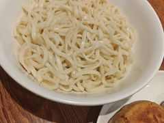 -清真吴记门钉肉饼·喜多利