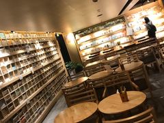 -猫的天空之城概念书店(苏州诚品店)