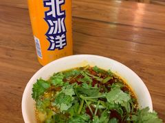 麻酱小料-万记麻辣烫国展总店