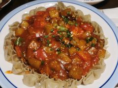 -东口码头·烧鸽子·鱼头泡饼·地方菜(金鹰悦城店)