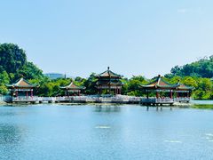 -星湖旅游景区七星岩