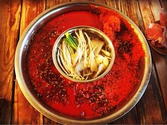 -岗上渣渣老火锅(两路口店)