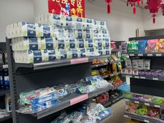 -窦店服务区-停车场