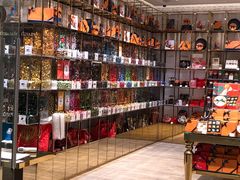 -VENCHI 闻绮(北京国贸商城店)