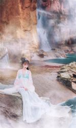 -盘子女人坊古装写真摄影(厦门总店)