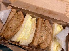 -星巴克(广州南站A18检票口楼上)