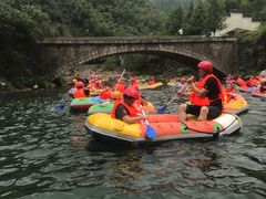 -安吉龙王山峡谷漂流