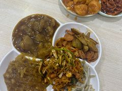 -晓宇盒饭(民安街店)