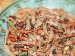 -包整·丝娃娃(一览甲秀楼风景店)