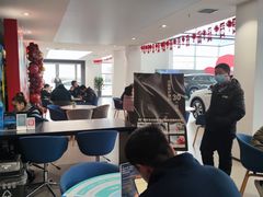 -上汽大众西安元泰4S店(浐灞生态区店)