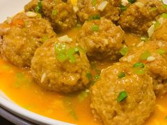 黄金酿豆腐-醉美东江·三文鱼·烧鸡公